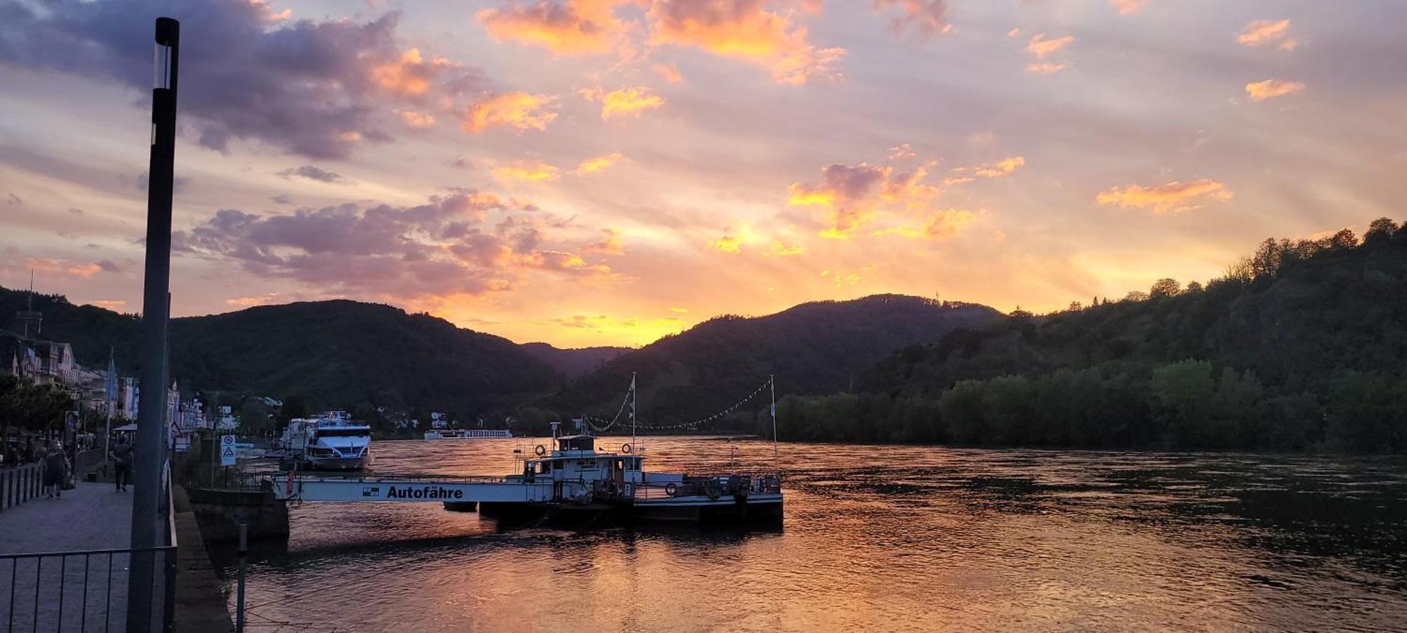 Urlaub Am Rhein, Ferienwohnung Mit Garten Boppard Luaran gambar