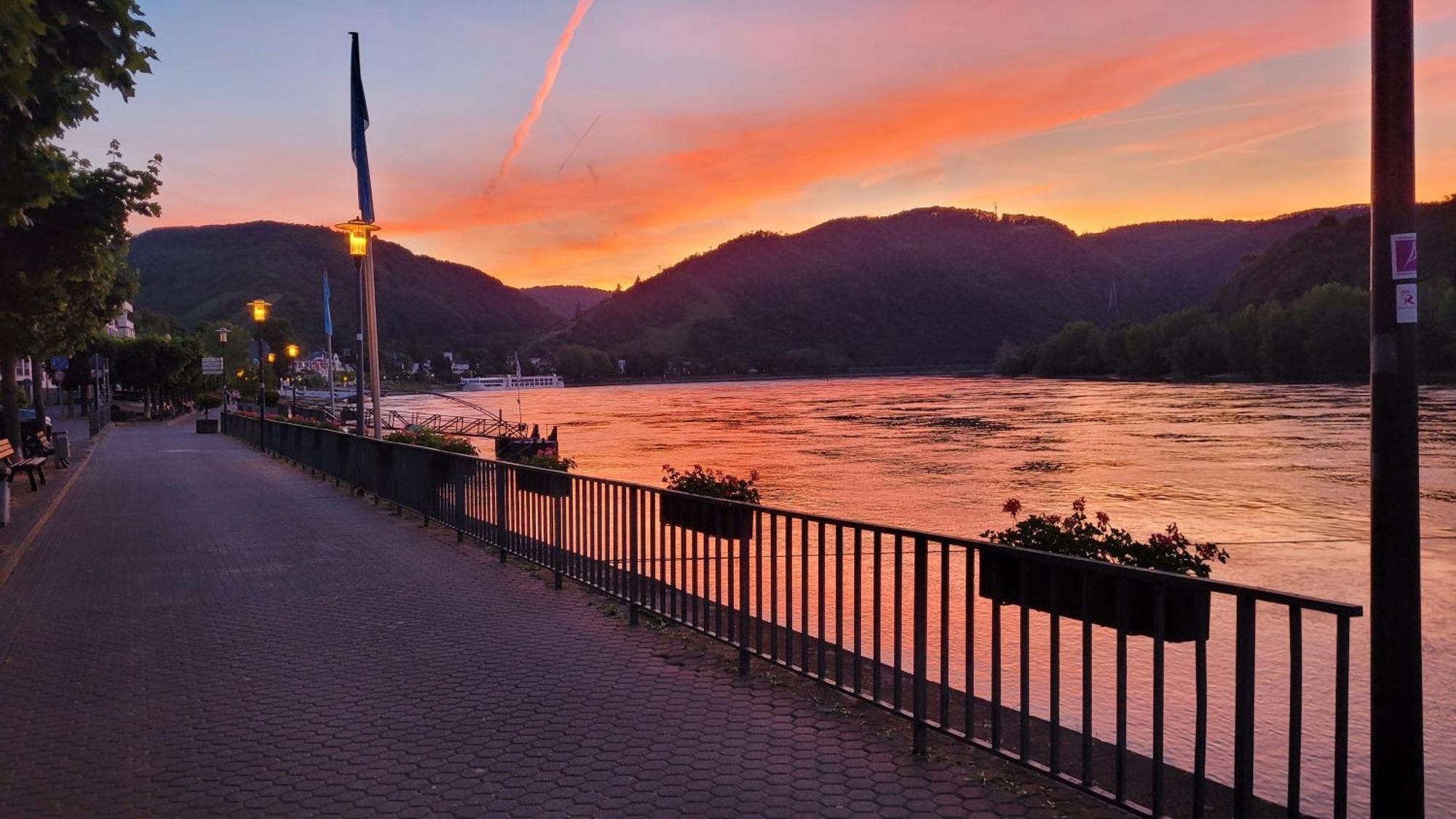 Urlaub Am Rhein, Ferienwohnung Mit Garten Boppard Luaran gambar